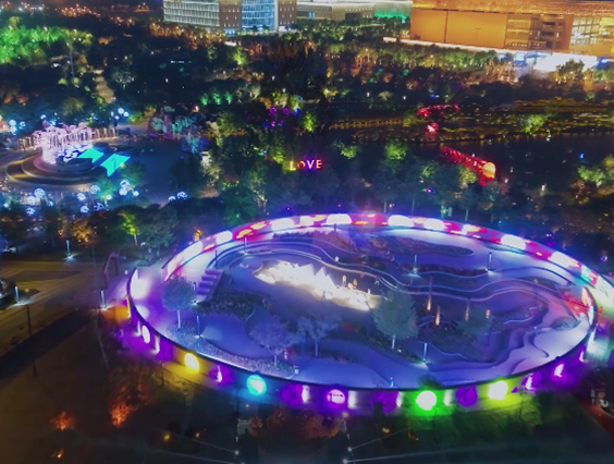 以燈光為幕，繪唯美愛情 | 勇電媒體屏打造浪漫南湖