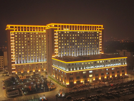 以燈傳情，致敬白衣戰(zhàn)士——醫(yī)療建筑景觀照明